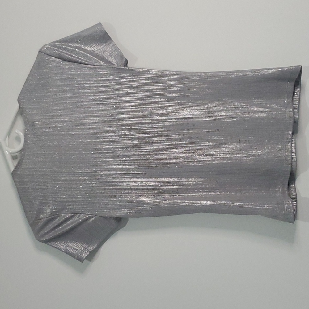 Silver Rouched short sleeve special occasion blouse size S - Picture 6 of 6